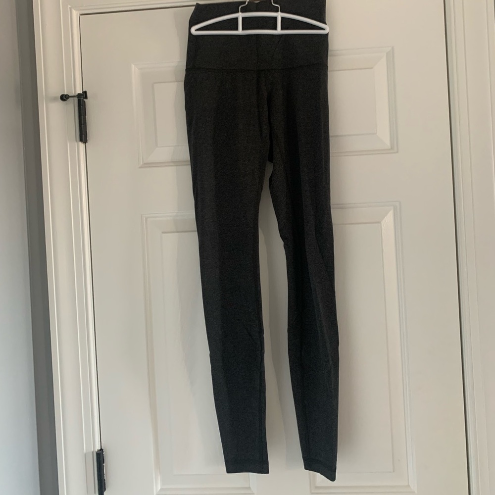 Lululemon leggings size 4